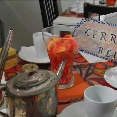 Kerry Blu باري