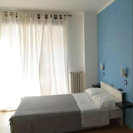 Kerry Blu فندق مبيت وإفطار 3*